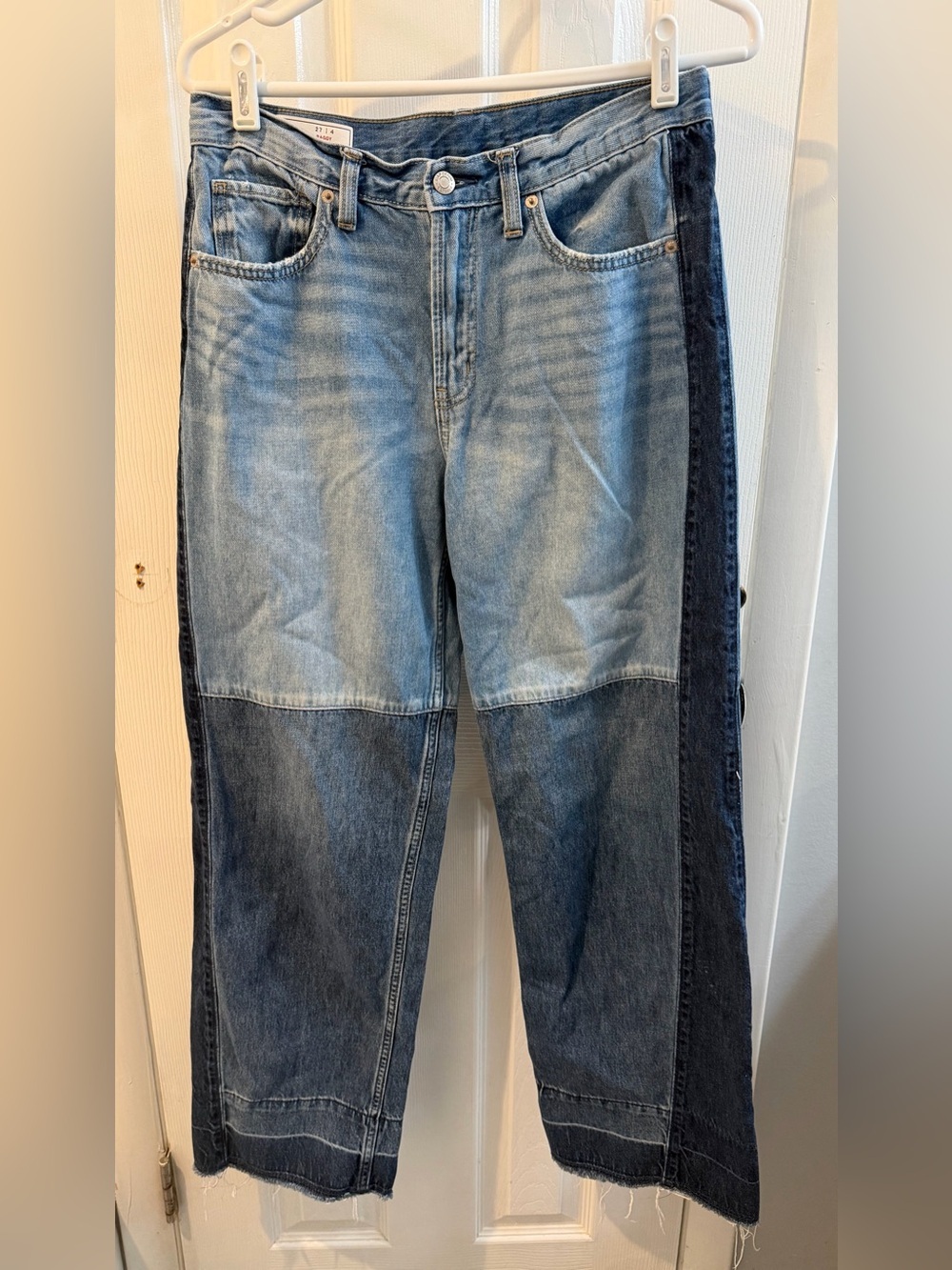 GAP Two-Tone Blue Baggy Low Rise Jeans, size 27 women’s